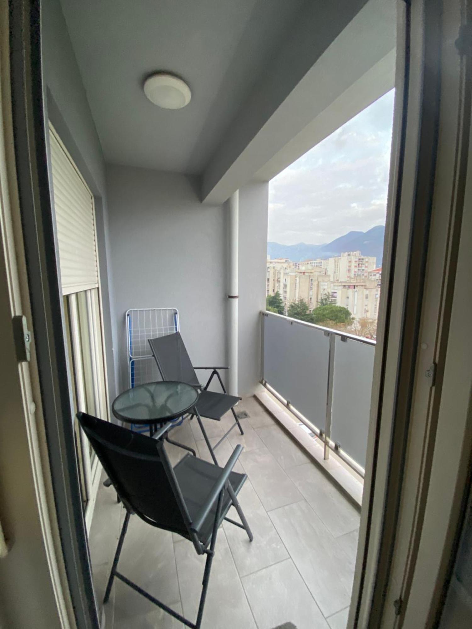 Apartment Alex บาร์ ภายนอก รูปภาพ