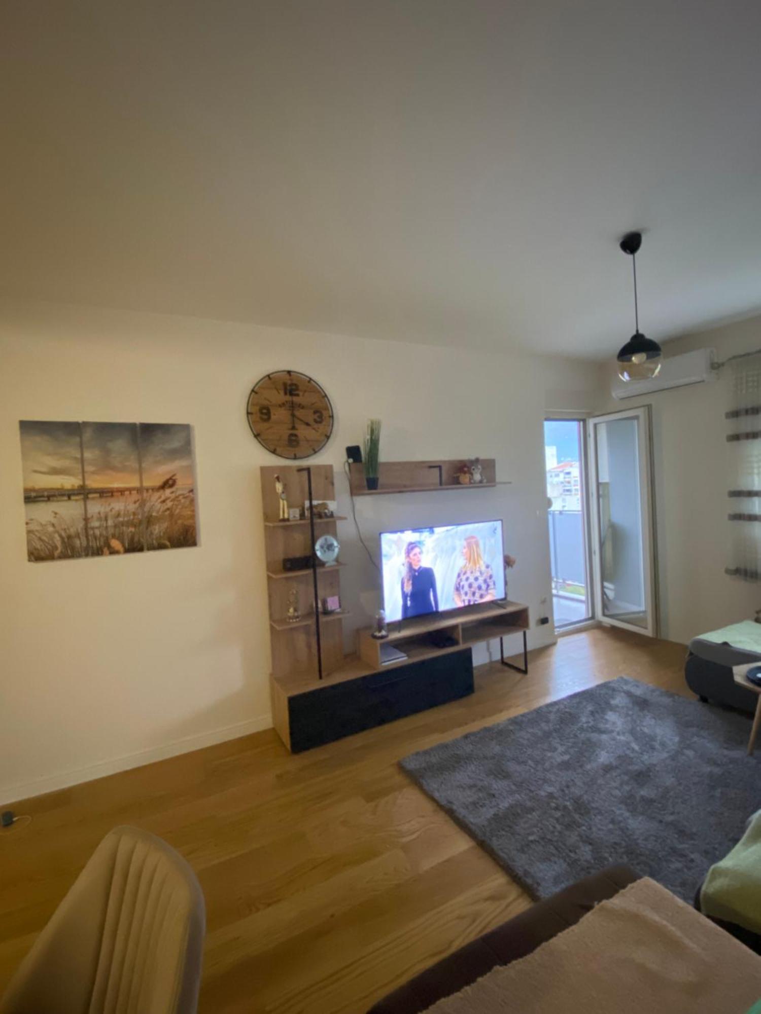 Apartment Alex บาร์ ภายนอก รูปภาพ